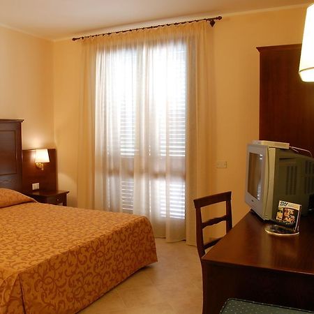 Hotel Villa Mokarta Salemi Quarto foto
